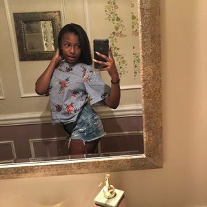 Meet your Posher, Leah